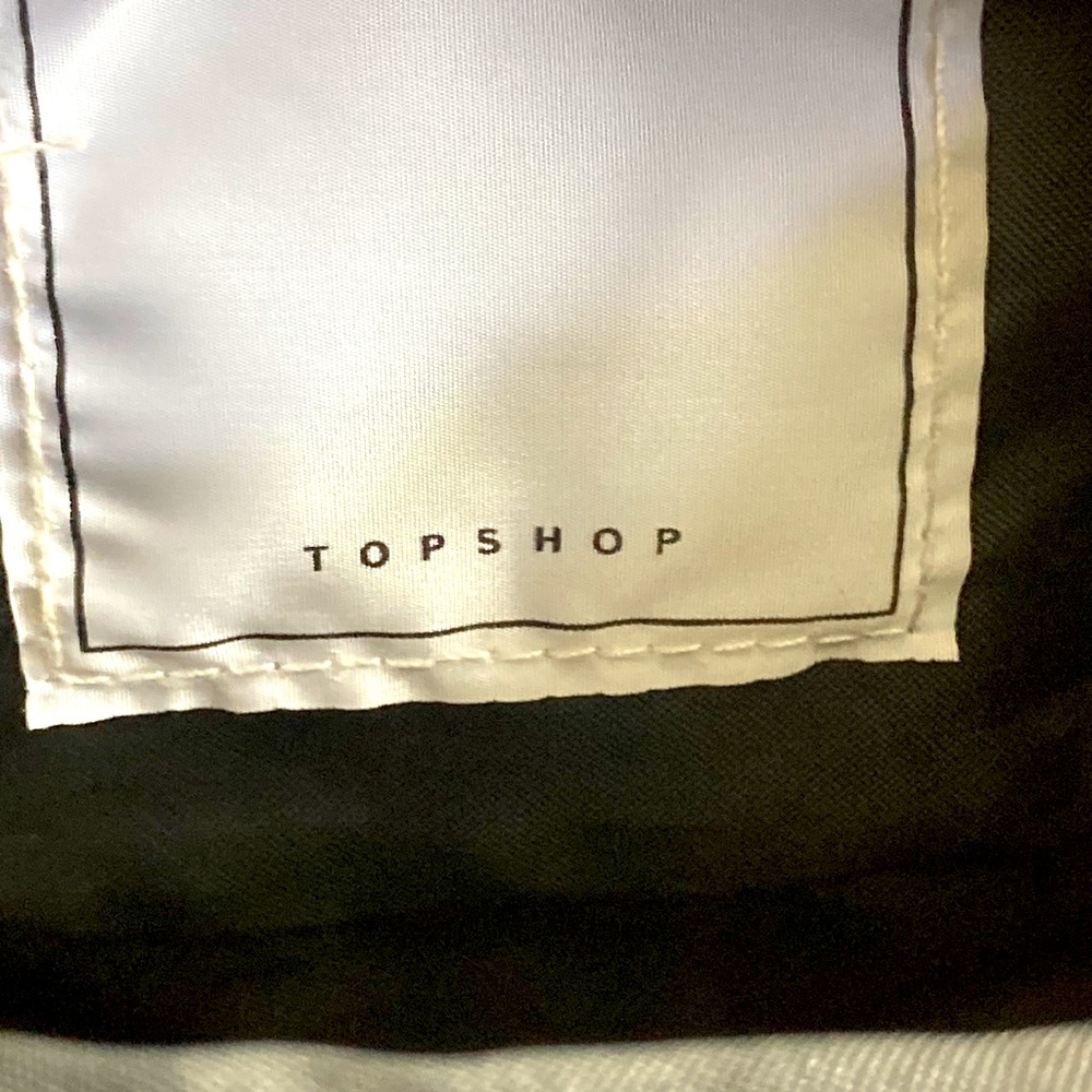 Topshop Nina abstract stich crossbody bag in black - Picture 8 of 10
